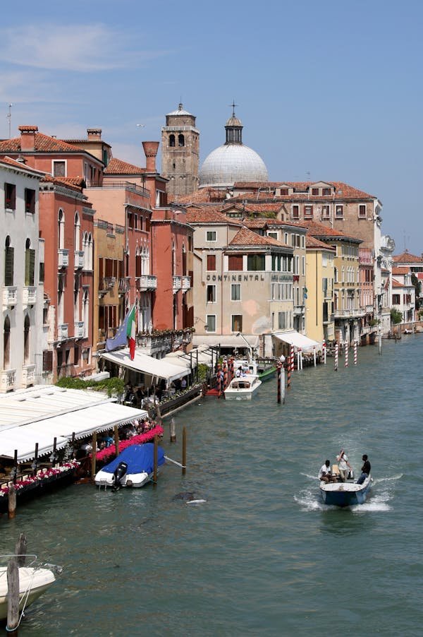 Séjournez à l'hôtel San Marco : votre oasis à Venise